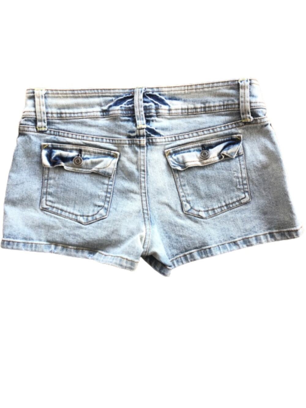 Y2K Light Wash Booty Jean Shorts No Boundaries Low Rise Button Flap Back Pockets